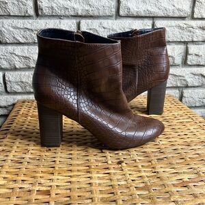 Cato Comfort vegan leather  crocodile ankle boots